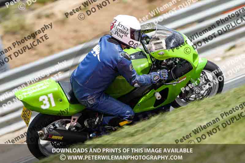 cadwell no limits trackday;cadwell park;cadwell park photographs;cadwell trackday photographs;enduro digital images;event digital images;eventdigitalimages;navarra;no limits trackdays;peter wileman photography;racing digital images;trackday digital images;trackday photos